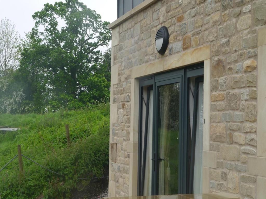 3 Millstones Inn West Bradford Exterior photo