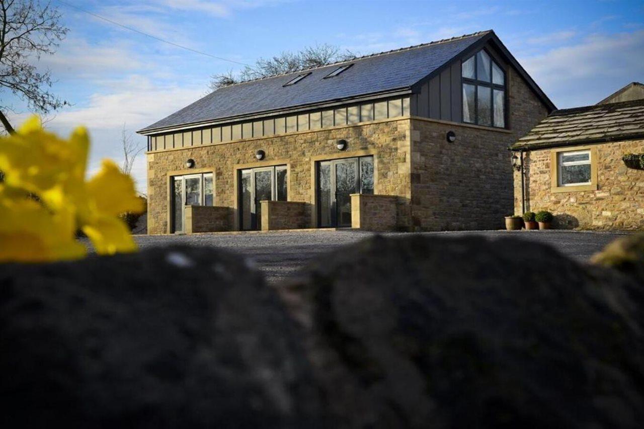3 Millstones Inn West Bradford Exterior photo